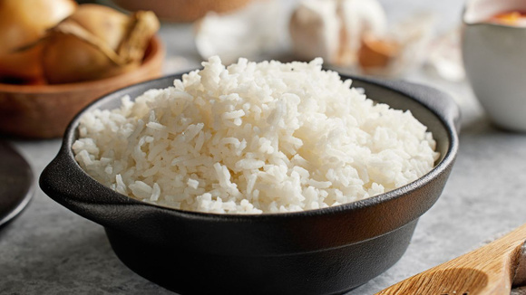 Fazer arroz soltinho não precisa ser complicado (Créditos: Shutterstock)