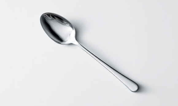 Por que as pessoas estão colocando uma colher na janela? O motivo é mais simples do que parece, mas faz toda diferença e você descobre no TudoGostoso!