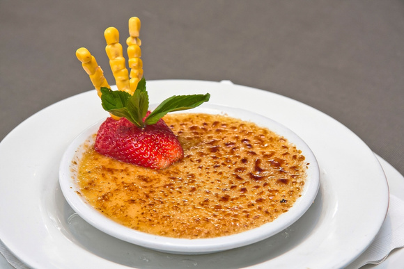 Quem prova, aprova: curau de milho brûlée é a receita de Festa Junina que vai adicionar um toque gourmet ao seu arraiá