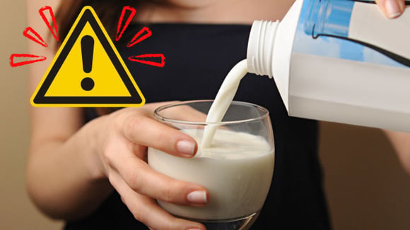 "Lactose causar desconforto é nem de longe o maior dos problemas": médico choca ao listar malefícios do leite de caixinha