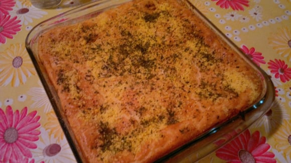 A torta de berinjela tem um recheio bem generoso do vegetal refogado por dentro (Créditos: TudoGostoso/Davison)