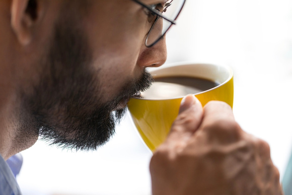 A psicologia afirma que as pessoas que tomam café preto sem açúcar costumam ter essas 9 atitudes em comum