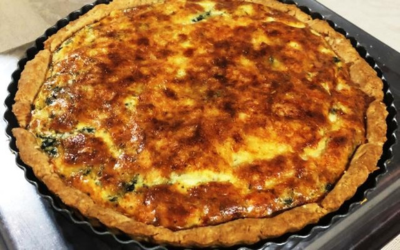 Essa quiche é uma excelente opção para você preparar em uma ocasião especial! (Créditos: Zuff/ TudoGostoso)