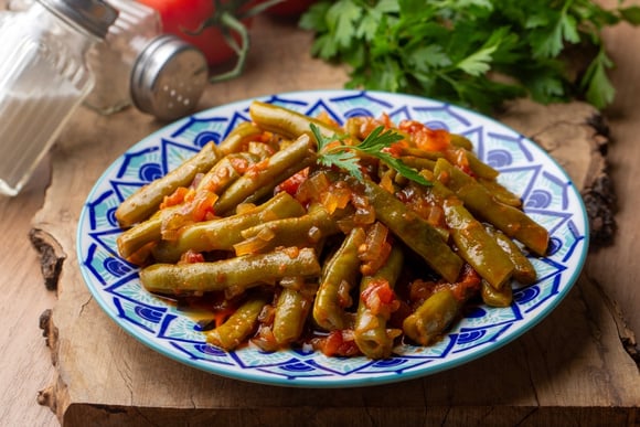 Depois de cozinhar, coloque a vagem em água gelada para interromper o cozimento. (créditos: Shutterstock)