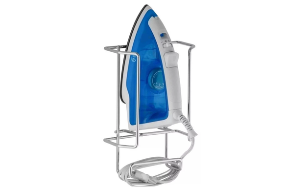 Suporte de parede que mantém ferro e tábua no lugar certo (Divulgação: Shopee).