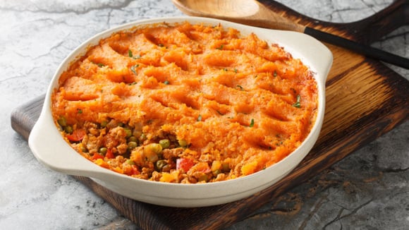 O recheio da torta pode ser adaptado com outros ingredientes que já estão em casa (Créditos: Shutterstock)
