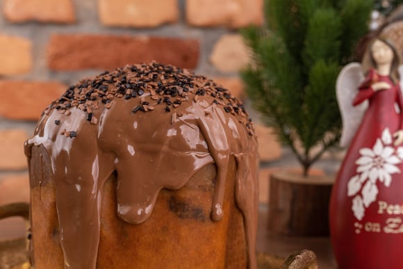 O brasileiro pegou o panetone italiano e transformou o seu colocando muito chocolate e brigadeiro (Créditos: Shutterstock)