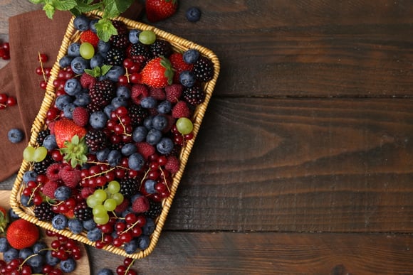 Essas frutas são as mais recomendadas por nutricionistas para o café da manhã. Elas são ricas em fibras, antioxidantes e pobres em açúcar