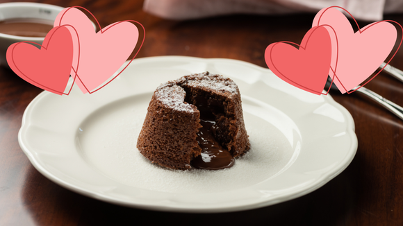 Essa é a melhor receita doce pra fazer rapidinho quando chegar em casa hoje e surpreender o seu amor: petit gateau fácil da chef