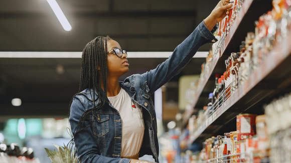 Economize muito no mercado: 5 pequenos hábitos que salvam seu bolso na hora das compras