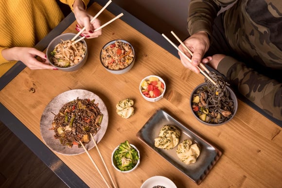 Banchan: O segredo da mesa coreana e a arte de compartilhar