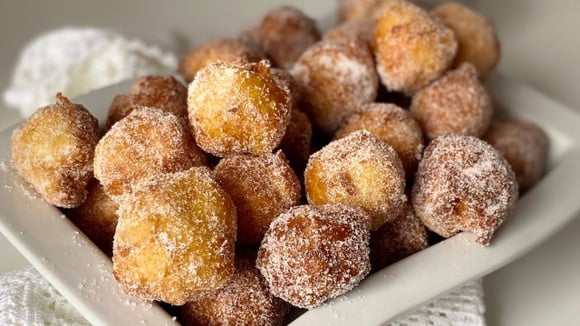 Bolinho de chuva macio da minha mãe: comi a minha infância toda e hoje faço para minha filha