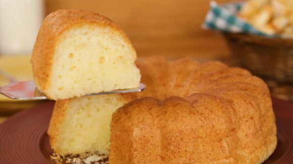 Bolo de pão de queijo (Créditos: TudoGostoso)