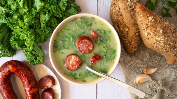 Chega de caldo verde aguado e sem graça: as melhores dicas do TudoGostoso para a receita ficar cremosa e nutritiva