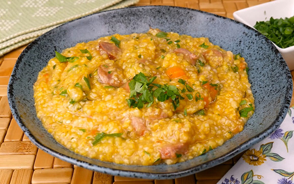 Essa canjiquinha tem gosto de abraço apertado: receita simples, cremosa e carregada de afeto