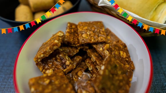 Pé de moleque cremoso e vegano tem um sabor especial que todo mundo vai poder curtir no arraiá