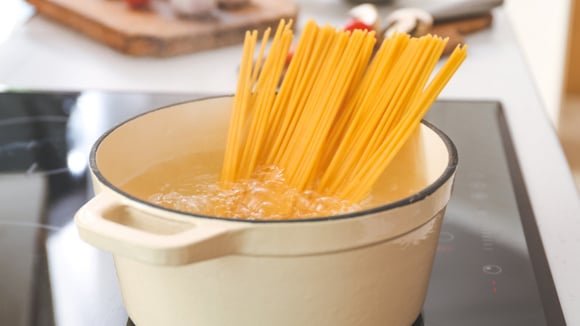 5 mentiras sobre como fazer macarrão que você acreditou a vida inteira