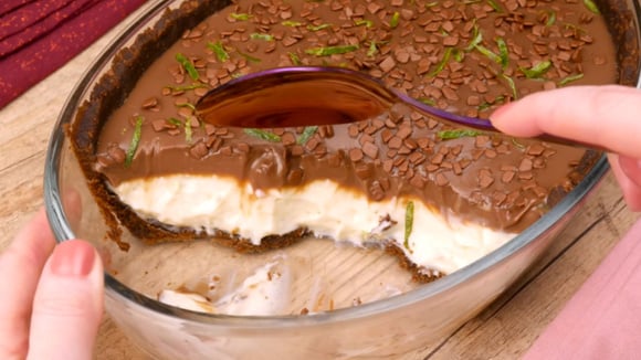 Torta de limão com ganache na travessa: delícia gelada e cremosa é a favorita da minha filha