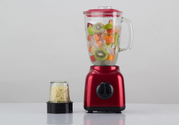 Preço imperdível nesse liquidificador vermelho que virou o queridinho das cozinhas
