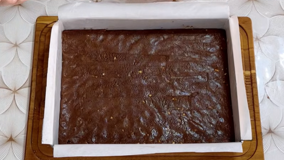 Base crocante da torta. (créditos: reprodução/Youtube: Na cozinha com o Barba) 