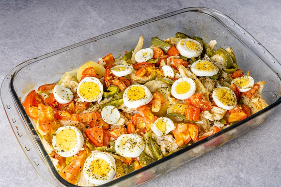 Salada de bacalhau é uma boa pedida para comer nas festas de fim de ano; veja como fazer de um jeito simples