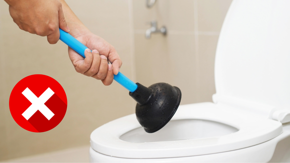Nem bicarbonato, nem desentupidor: esse é o truque mais fácil para resolver o entupimento nos canos da casa