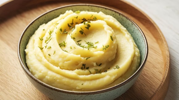 Pare de cozinhar batata em com água quente: o segredo dos cozinheiros para o verdadeiro purê cremoso perfeito