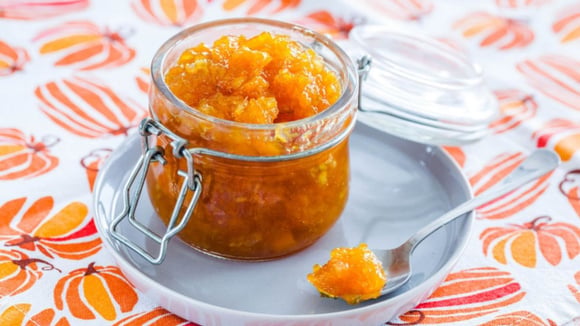 Doce de abóbora caseiro bem saboroso em pote de vidro (Créditos: Shutterstock)