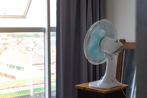 Você sabia que existe um ventilador que funciona como repelente e acaba com os pernilongos?
