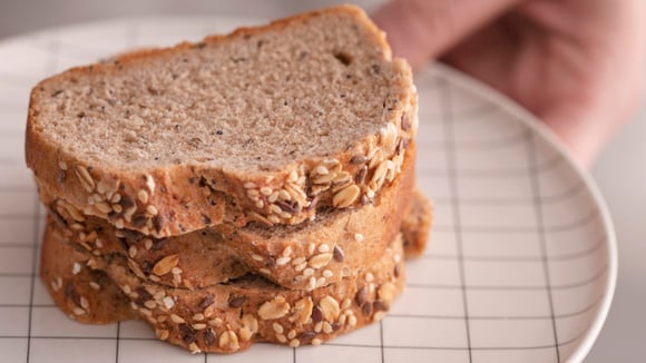 O que não comer com pão: essas combinações podem desacelerar o metabolismo