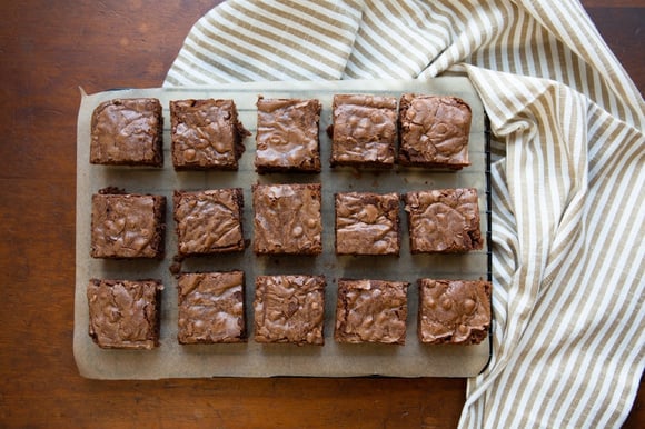 Nunca mais erre: o passo a passo definitivo para fazer o melhor brownie do mundo com a receita mais fácil do TudoGostoso