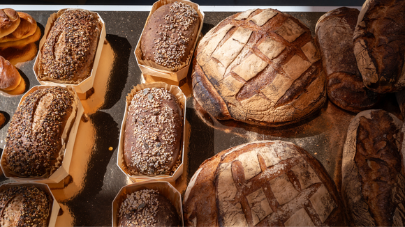 Pão com gostinho caseiro! Esta máquina é perfeita para os amantes de gastronomia que adoram pães fresquinhos e quentinhos