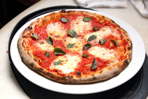 Restaurante brasileiro tem a melhor pizza napolitana do mundo e ultrapassa Itália no ranking; conheça tudo sobre ele!