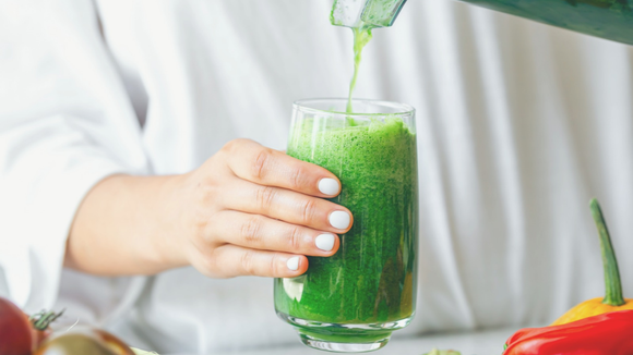 Muito além do suco de laranja: 5 bebidas cheias de vitamina C para para incluir no dia a dia e turbinar a imunidade