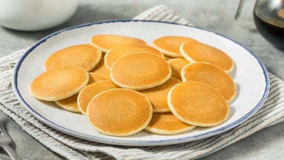 Há anos faço essas panquequinhas americanas para a criançada da família e até os adultos amam: receita fácil e prática