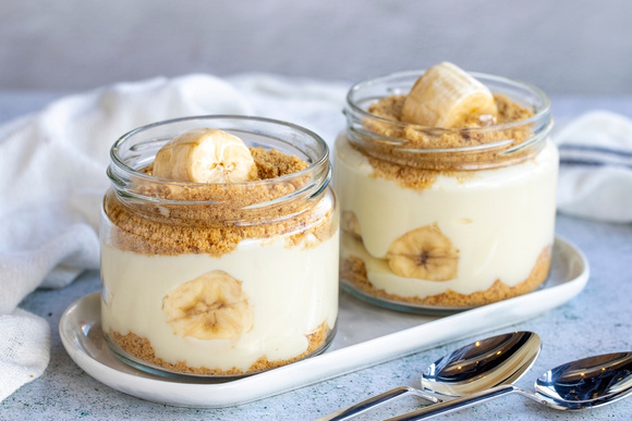 Esse doce de banana e leite condensado geladinho é perfeito para dias quentes! (Crédito: Shutterstock)
