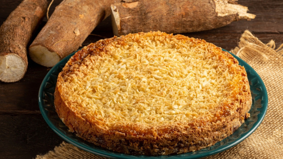 Esse é o melhor bolo de aipim que eu já provei e só precisa de 3 passos simples