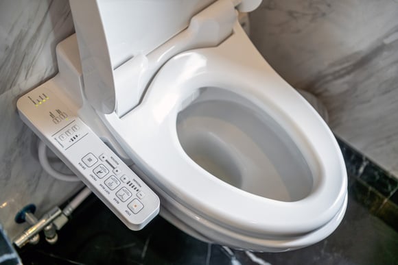 Adeus para sempre ao papel higiênico: a alternativa para o banheiro que está bombando no mundo todo