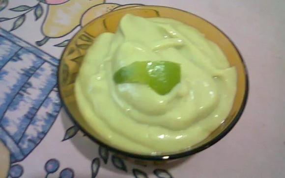 O creme de abacate é uma ótima opção para os amantes da fruta (Créditos: Sonia Porto/TudoGostoso)