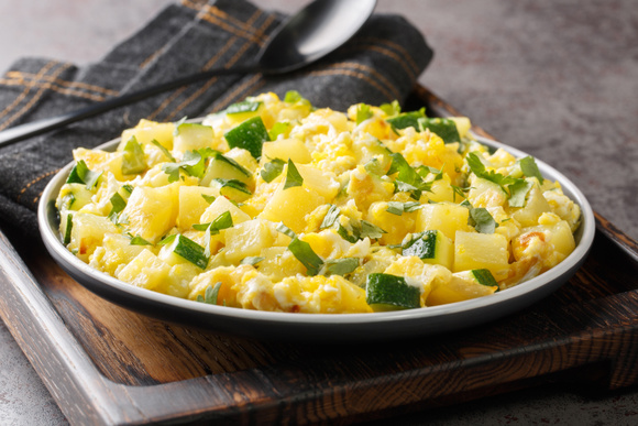Jantar de abobrinha rápido e saudável de Múrcia e leva apenas três ingredientes
