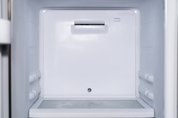 Você sabe para que serve esse pequeno buraco na geladeira? Veja por que ele é tão importante