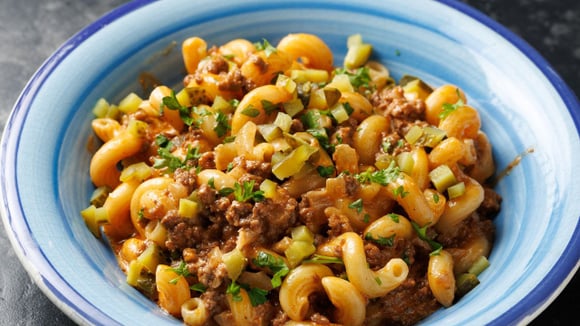 Sugestão prática e versátil combina com todo tipo de massa e também vai bem com polenta (Créditos: Shutterstock)