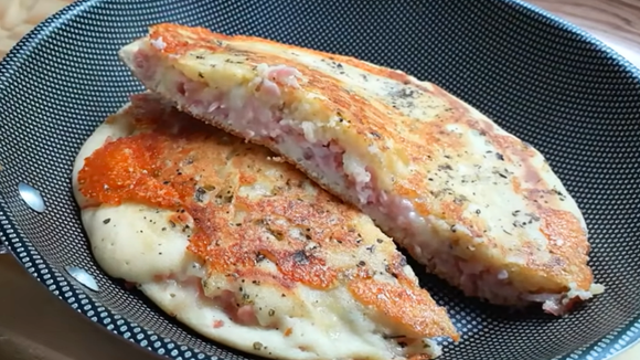 Lanche rápido de frigideira: com apenas 1 ovo e ingredientes que já tem na geladeira, fica uma delícia