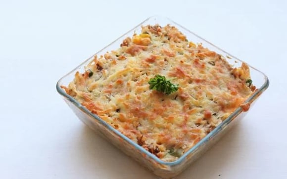 A carne moída é um bom recheio para o seu arroz de forno (Créditos: TudoGostoso)