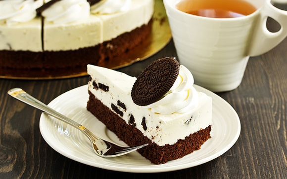 Cheesecake de Oreo: base crocante e o recheio de chocolate branco é a sobremesa dos sonhos