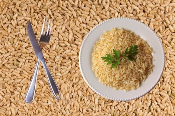 Essa é a forma certa de preparar arroz integral e a maioria faz errado! Saiba o segredo para cozinhar em 10 minutos