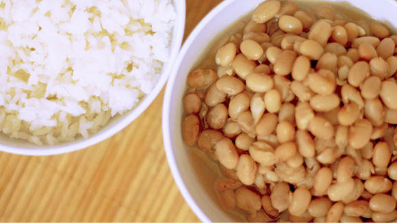 Adeus feijão sem graça: como variar no preparo do feijão e deixar mais nutritivo e saboroso para o dia a dia?