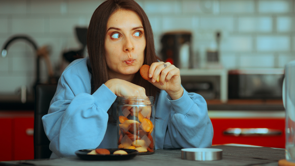 O seu corpo sabe que é sábado ou domingo? Descubra se é possível emagrecer ignorando a dieta no final de semana