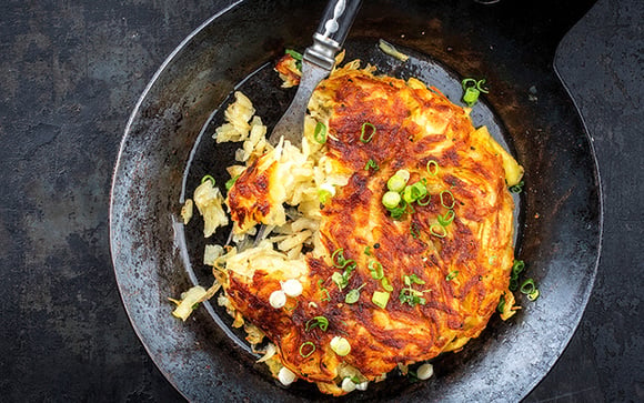 Minha nova obsessão: tortinha de batata e frango na frigideira pronta em poucos minutos