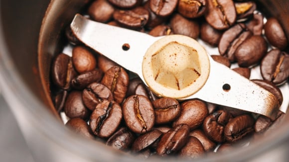 Café moído na hora: moedor elétrico Wancle tem 28 níveis de moagem está com  54% de desconto na AliExpress